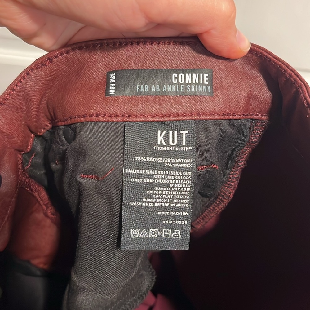 Kut from the Kloth Connie Fab Ab Ankle Skinny Berry Snakeskin Coated Jeans Size8 - Picture 9 of 10